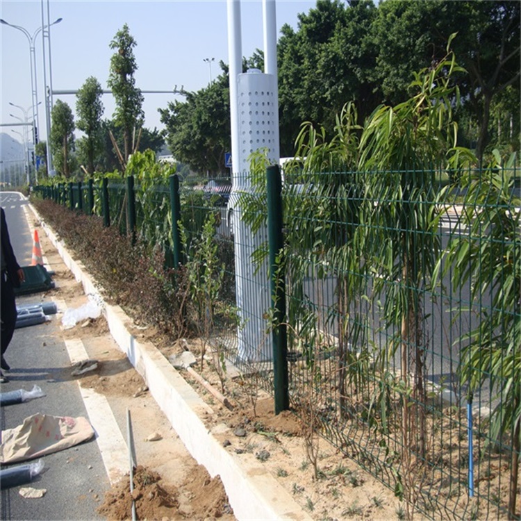 湖北道路綠化帶護(hù)欄網(wǎng)