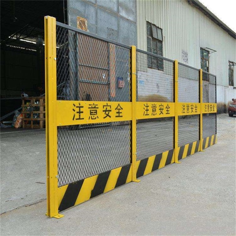 西藏工地臨邊護(hù)欄